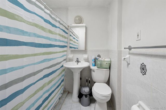 976 Sackett Avenue, Bronx, NY 10462