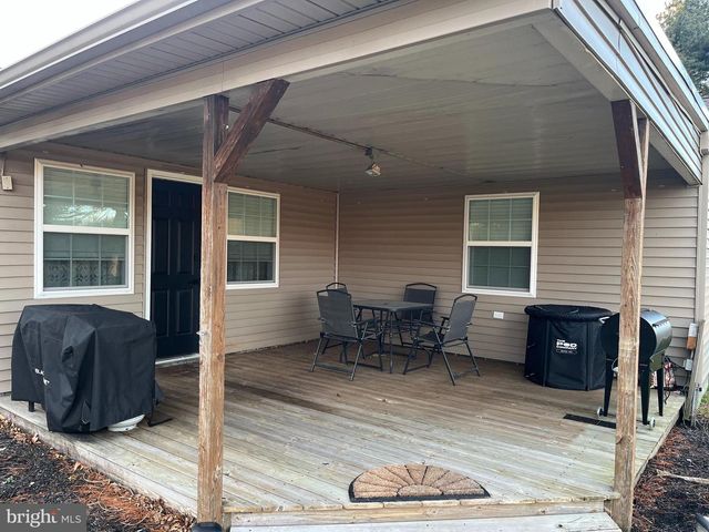 501 GOLDFINCH DR, Columbia, PA 17512