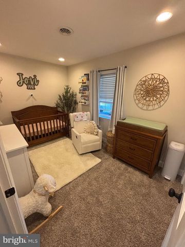 501 GOLDFINCH DR, Columbia, PA 17512