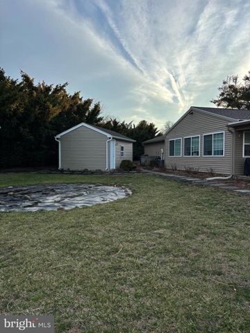 501 GOLDFINCH DR, Columbia, PA 17512