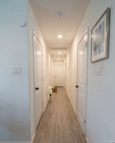 13884 Llama Pl, San Antonio, TX 78252