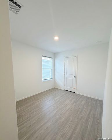 13884 Llama Pl, San Antonio, TX 78252