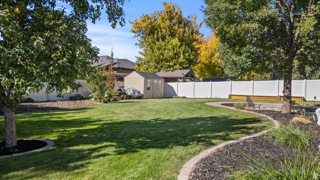821 S 525 E, River Heights, UT 84321