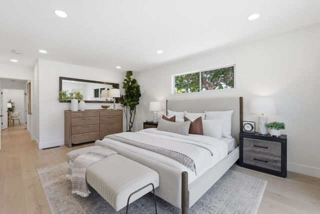 310 S Bayview Avenue, Sunnyvale, CA 94086