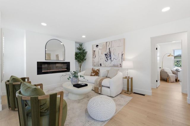 310 S Bayview Avenue, Sunnyvale, CA 94086