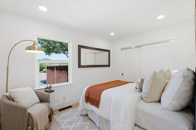 310 S Bayview Avenue, Sunnyvale, CA 94086