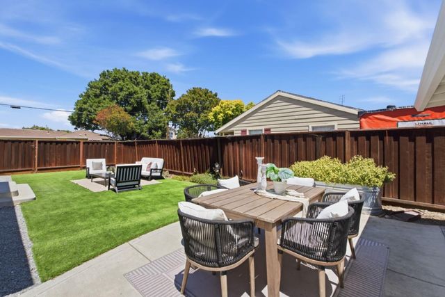 310 S Bayview Avenue, Sunnyvale, CA 94086