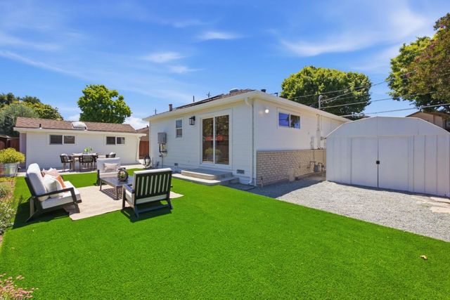 310 S Bayview Avenue, Sunnyvale, CA 94086