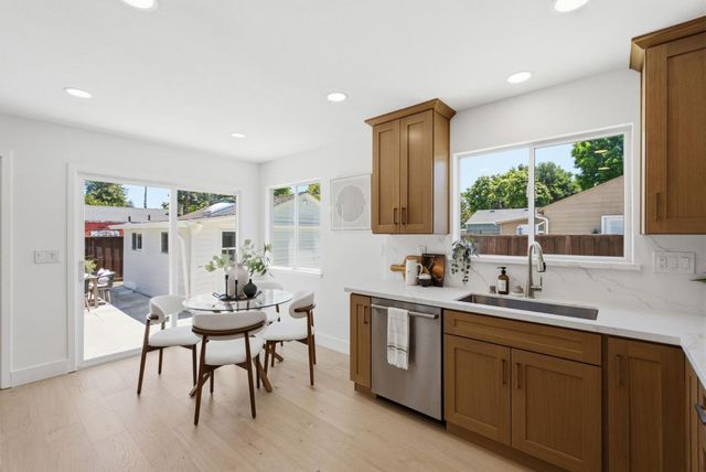 310 S Bayview Avenue, Sunnyvale, CA 94086