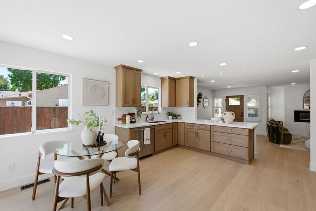 310 S Bayview Avenue, Sunnyvale, CA 94086