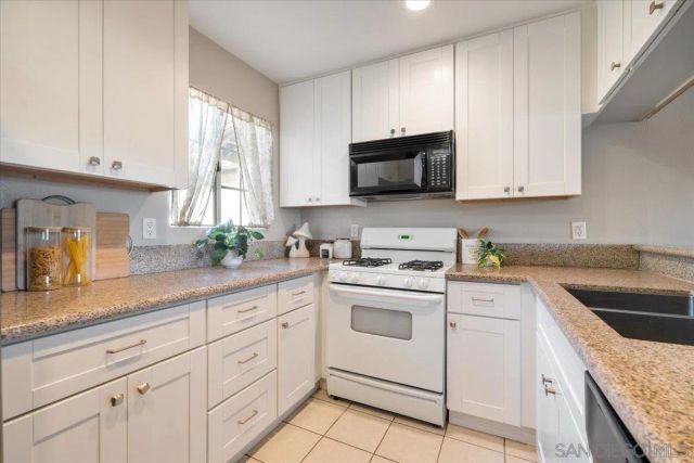 5704 Camino Del Cielo 203, Bonsall, CA 92003