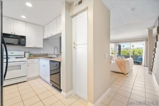 5704 Camino Del Cielo 203, Bonsall, CA 92003