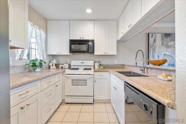 5704 Camino Del Cielo 203, Bonsall, CA 92003