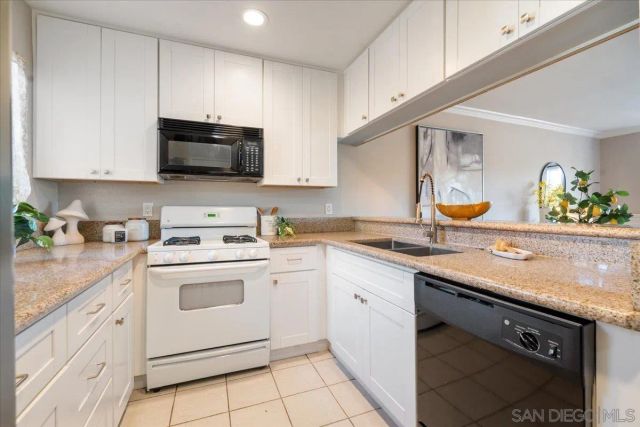 5704 Camino Del Cielo 203, Bonsall, CA 92003