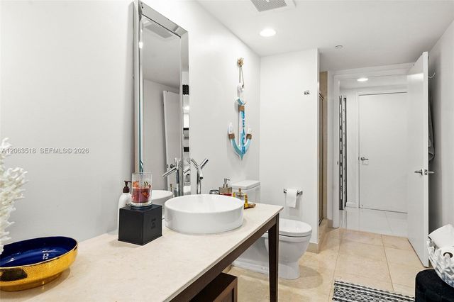 495 Brickell Avenue 1802, Miami, FL 33131