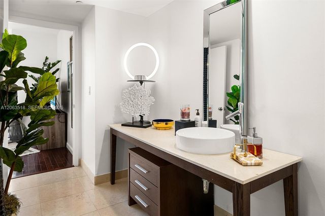 495 Brickell Avenue 1802, Miami, FL 33131