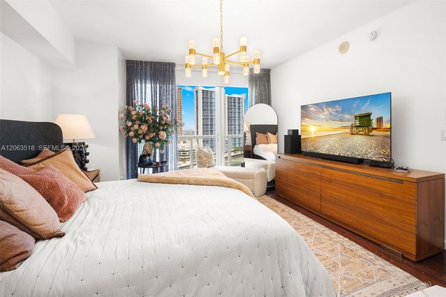 495 Brickell Avenue 1802, Miami, FL 33131