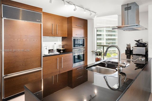 495 Brickell Avenue 1802, Miami, FL 33131