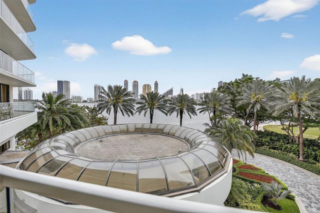 2800 Island Boulevard 301, Aventura, FL 33160