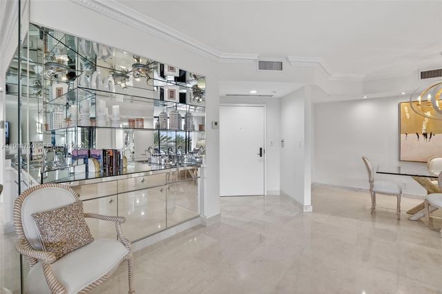 2800 Island Boulevard 301, Aventura, FL 33160