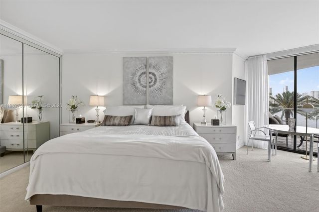 2800 Island Boulevard 301, Aventura, FL 33160
