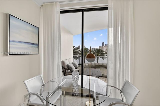 2800 Island Boulevard 301, Aventura, FL 33160