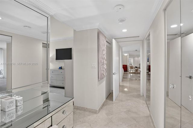2800 Island Boulevard 301, Aventura, FL 33160