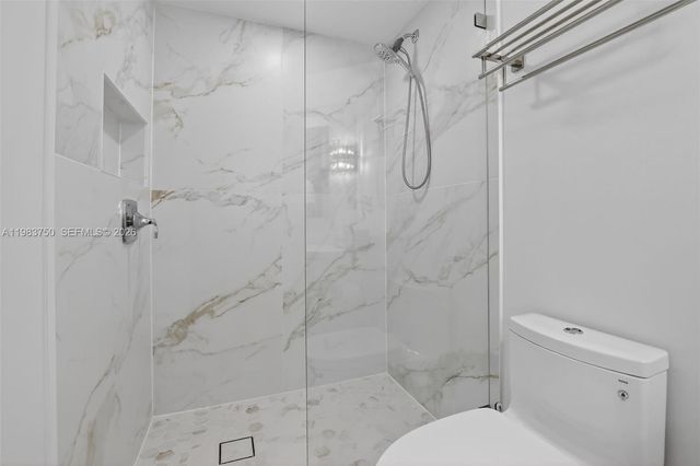 2800 Island Boulevard 301, Aventura, FL 33160