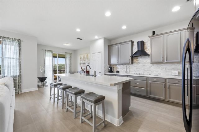 1020 SAILING BAY DR, Clermont, FL 34711