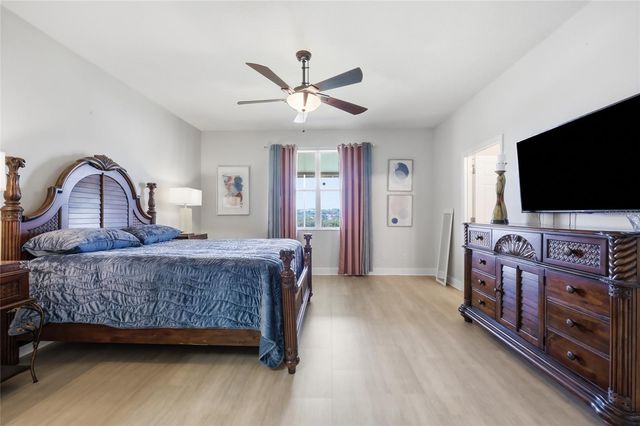 1020 SAILING BAY DR, Clermont, FL 34711