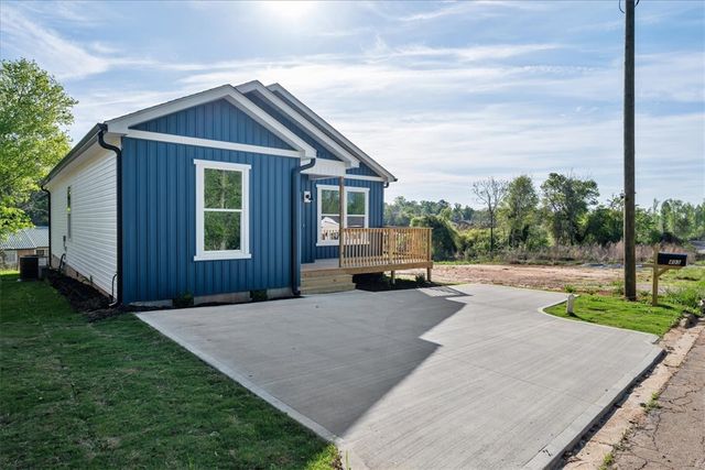 403 Tribble Street, Seneca, SC 29678
