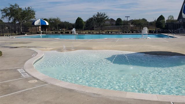 2814 Silver Point Lane, Rosharon, TX 77583