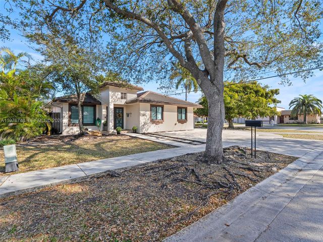 615 NW 134th Pl, Miami, FL 33182