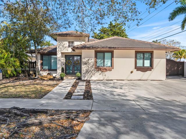 615 NW 134th Pl, Miami, FL 33182