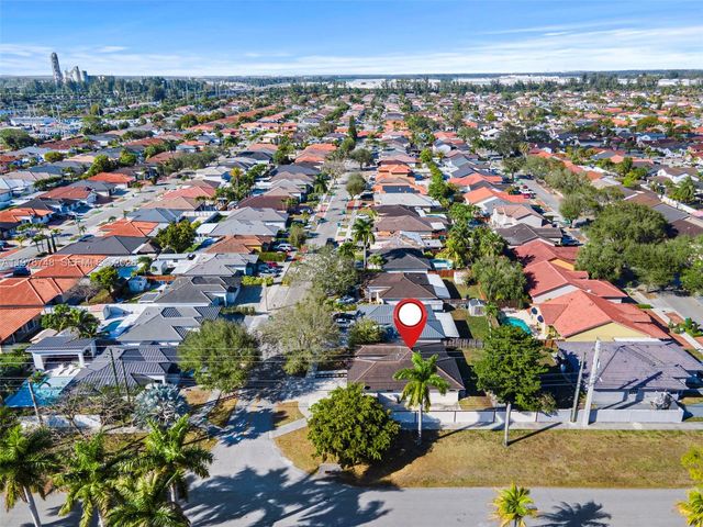 615 NW 134th Pl, Miami, FL 33182