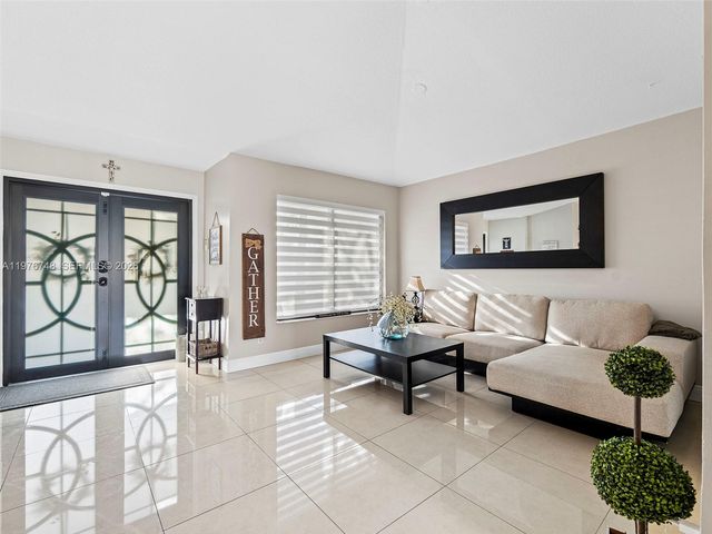 615 NW 134th Pl, Miami, FL 33182