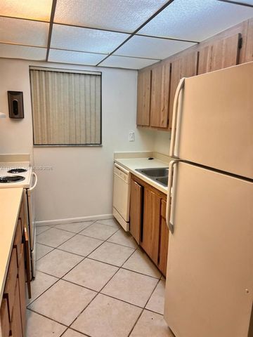 1850 N Congress Ave 409, West Palm Beach, FL 33401