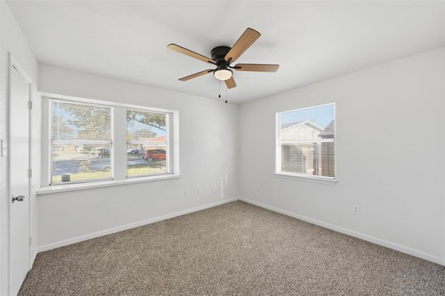 5011 Prairieview Court S, Arlington, TX 76017