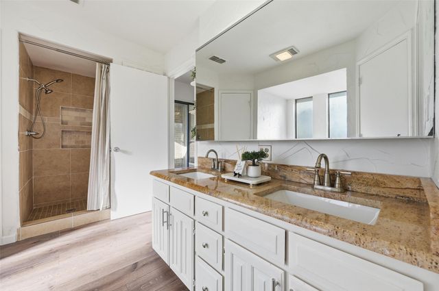 5011 Prairieview Court S, Arlington, TX 76017