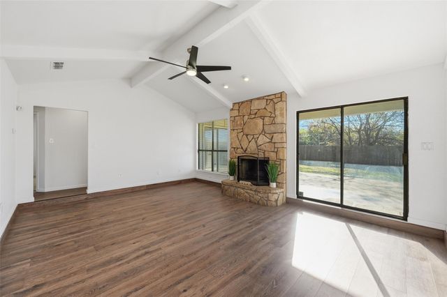 5011 Prairieview Court S, Arlington, TX 76017