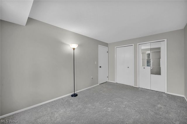 8583 N Akins Road 202, North Royalton, OH 44133