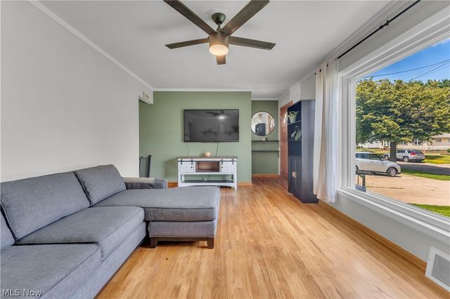 4612 W 156th Street, Cleveland, OH 44135