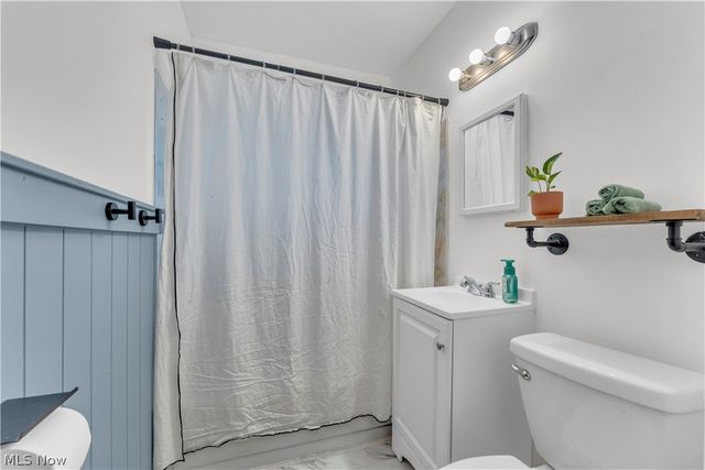 4612 W 156th Street, Cleveland, OH 44135