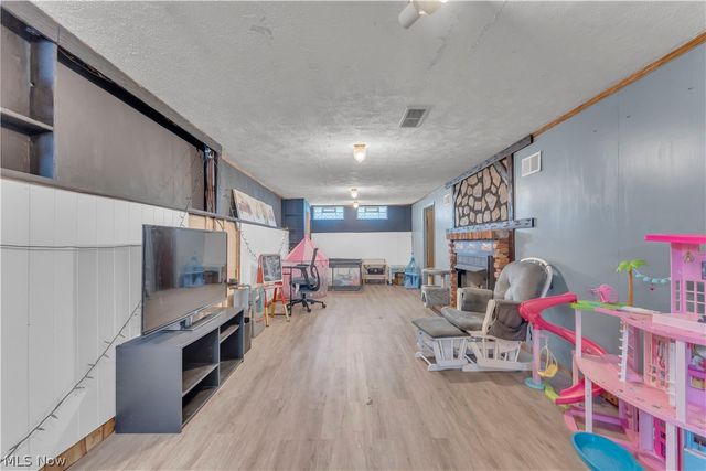 4612 W 156th Street, Cleveland, OH 44135