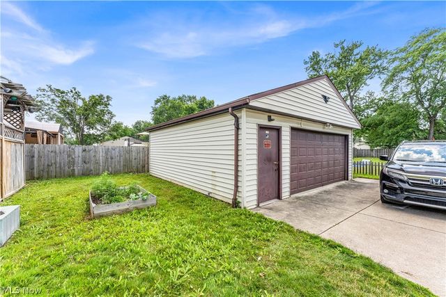 4612 W 156th Street, Cleveland, OH 44135