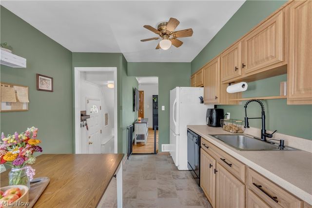 4612 W 156th Street, Cleveland, OH 44135