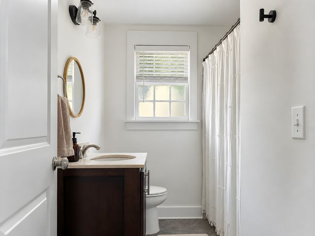 222 Blackman Rd, Nashville, TN 37211