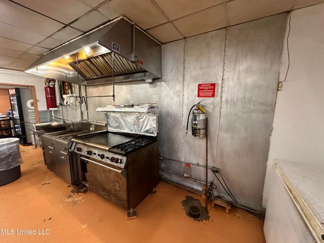 1225 34th Street, Gulfport, MS 39501