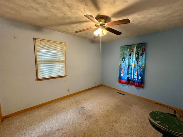 322 N SIERRA Drive, Council Bluffs, IA 51503