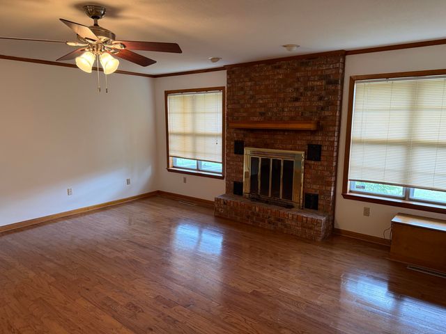 106 Springhill Dr., Hattiesburg, MS 39402